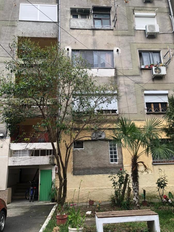 Dibra'S Apartment Shkoder Bagian luar foto